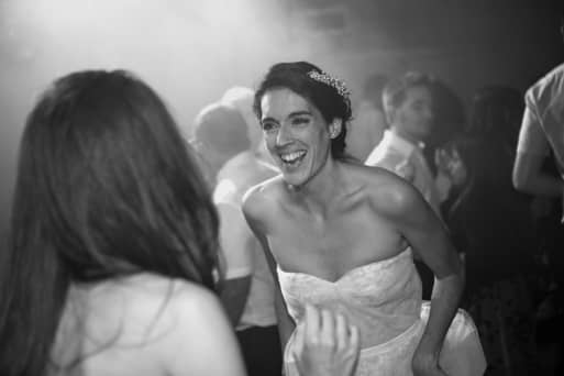 mariée-en-soirée Heureuse