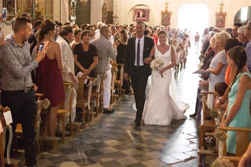 L'entrée dans l'église
