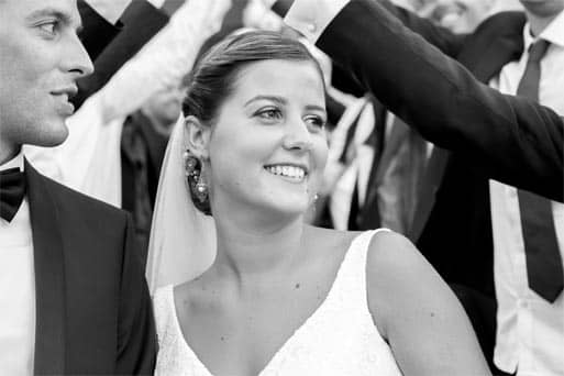 A la sortie de la haie d'honneur