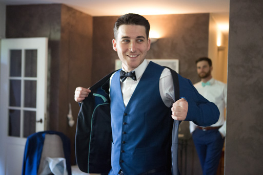 la-veste-bleue Enfilage de la veste