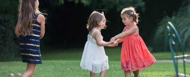 Des enfants qui jouent