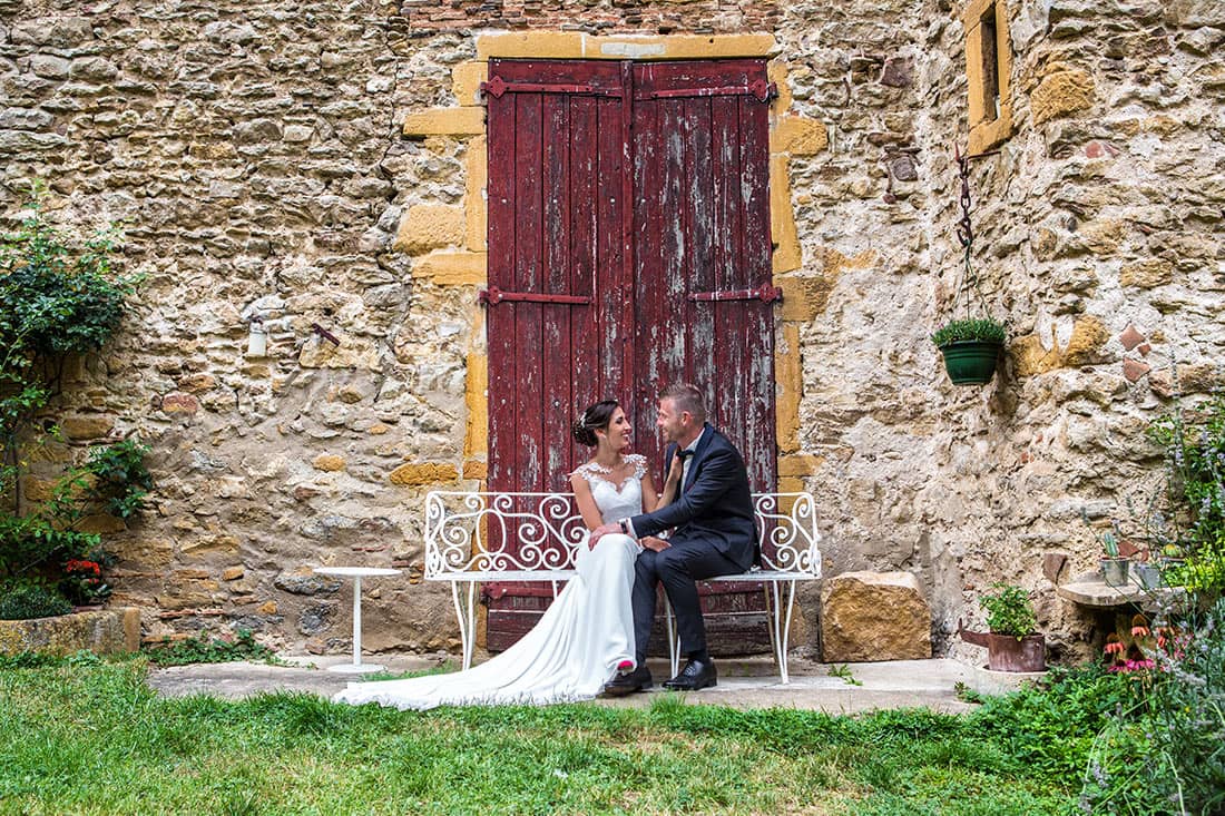 Un instant de calme sur un banc