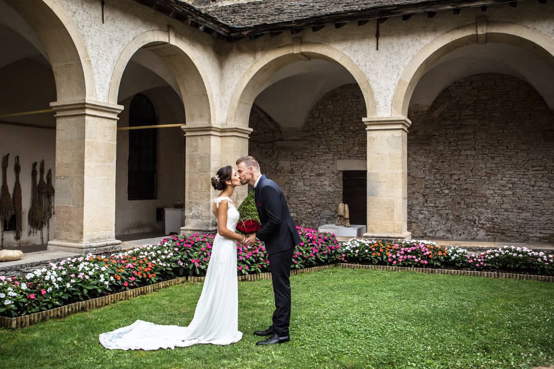 Un cliché dans le cloitre