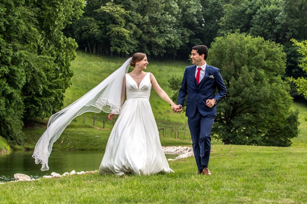 Le voile de la mariée s'envole !
